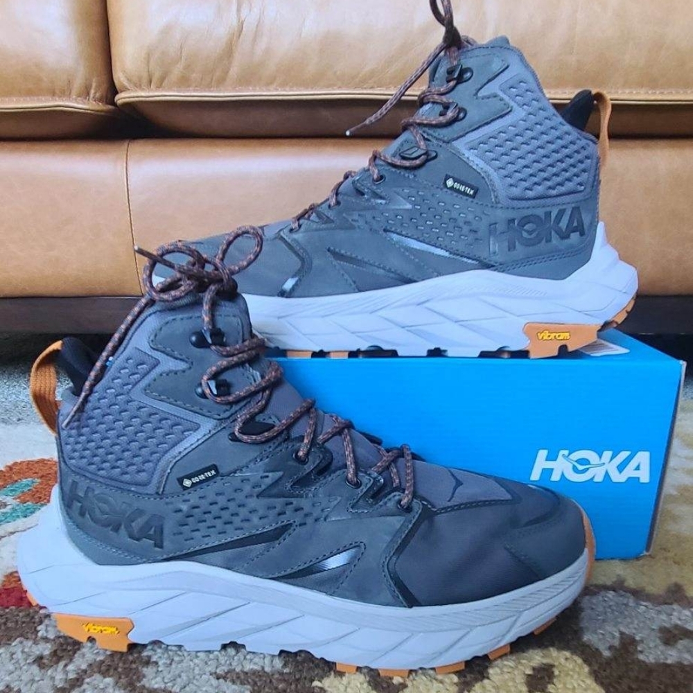 HOKA HIKING BOOT